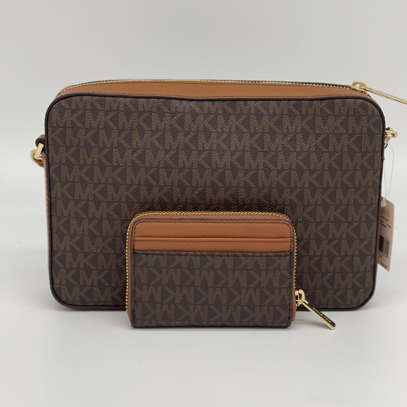 Michael Kors Bags Michael Kors Ew Crossbody Bag Card Case Wallet